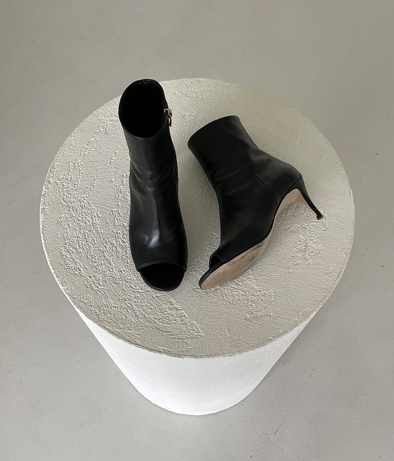bloggerbok french peep toe ankle boots